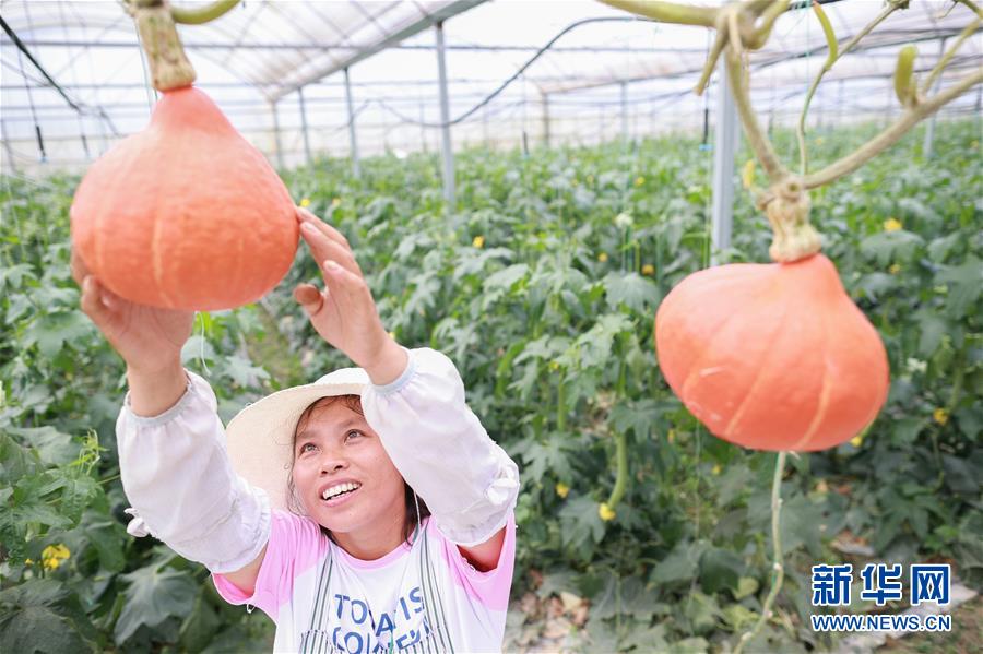 �������҂���С������Q��(zh��n)�Q��Óؚ���ԡ��D�Ļ��ӣ���2����ɽͻ��ӛ